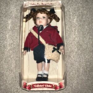 Vintage FINE BISQUE Porcelain Collectors Choice Doll #Y394324-1AA